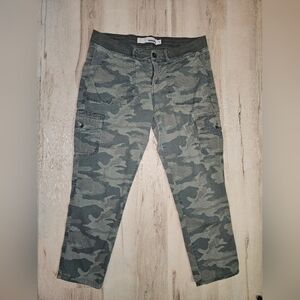 Sonoma Goods for Life Women’s Camo Cargo Pants Size 10 | High-Rise Elastic Waist